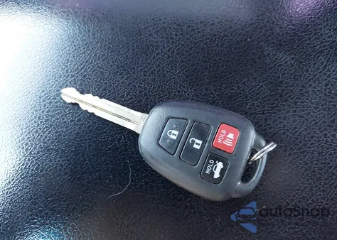 2017 Toyota Camry Le z USA, uszkodzony, nr VIN 4T1BF1FK7HU616140